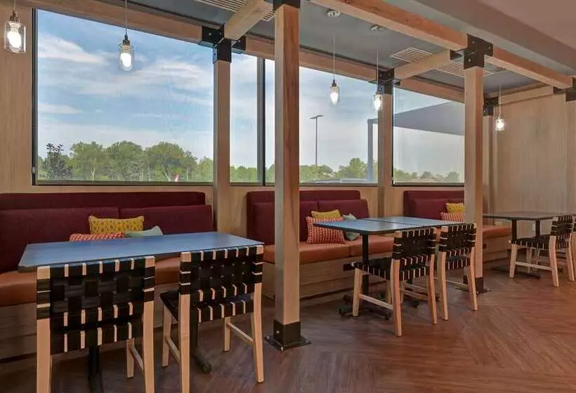 هتل Tru By Hilton Mooresville