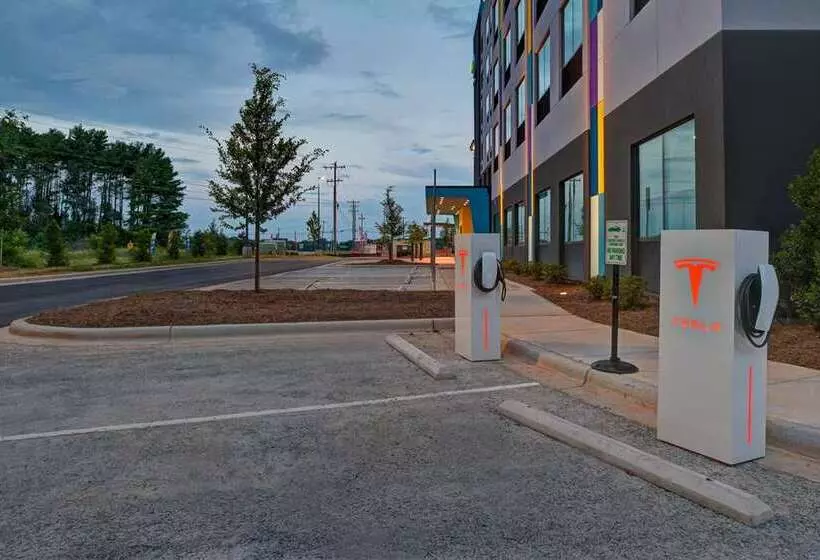 هتل Tru By Hilton Mooresville