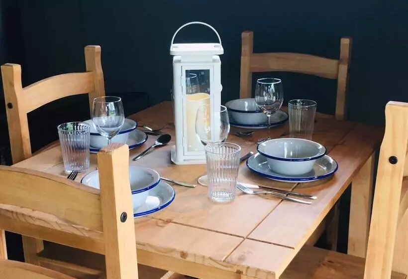 ホテル Wingfield Escapes