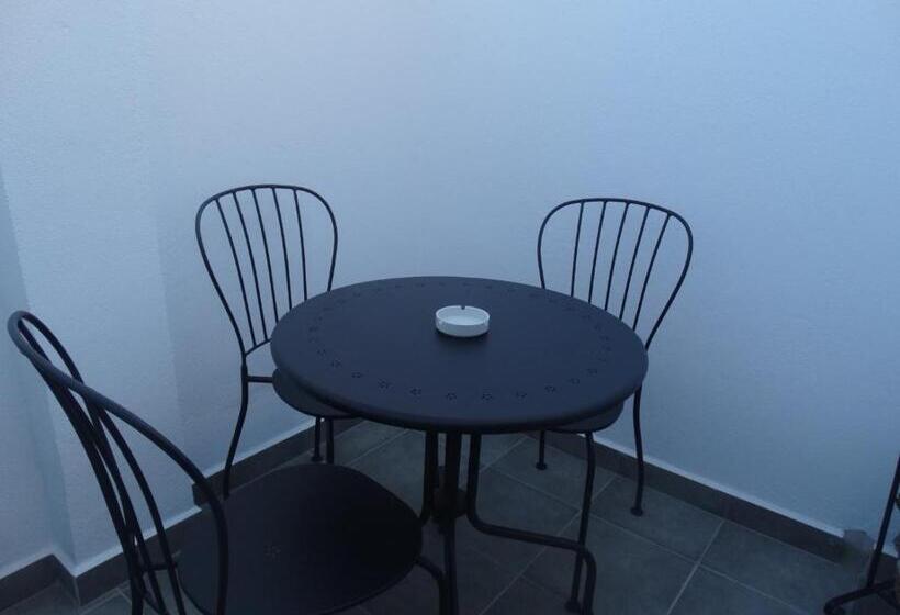 Pensión Mastil 16. P2