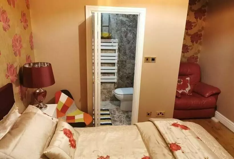 Dolweunydd Bed & Breakfast