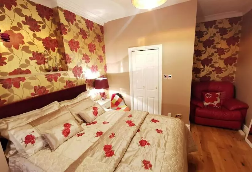 Dolweunydd Bed & Breakfast