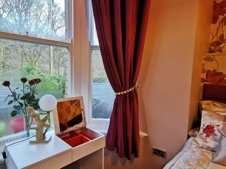 Dolweunydd Bed & Breakfast