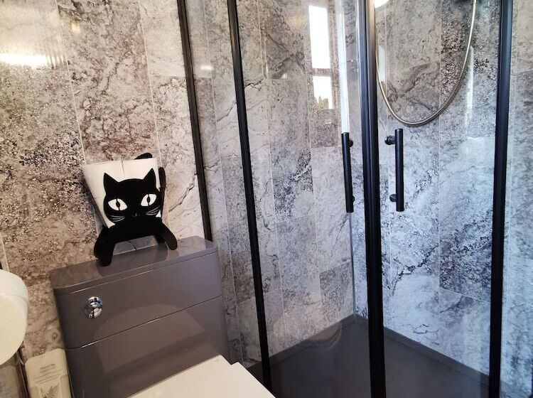 Dolweunydd Bed & Breakfast