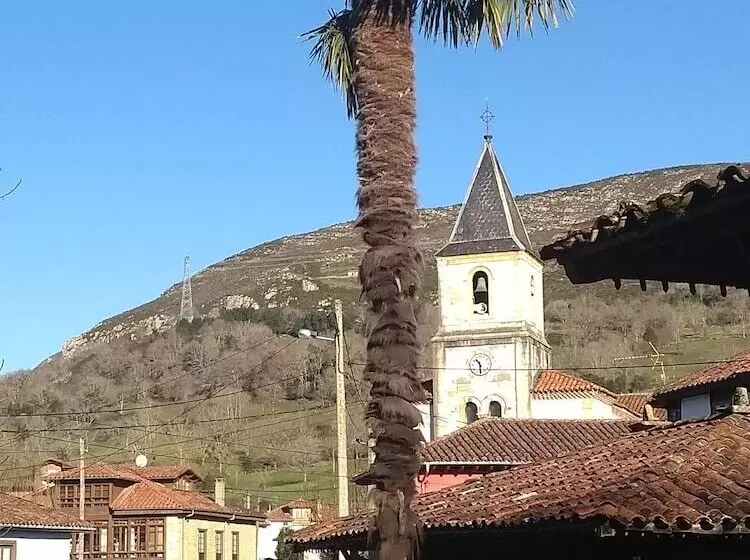 Hostelli Casona De Miyares   La Figar