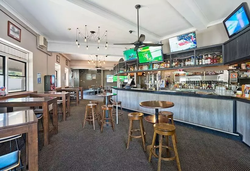 Motelli Imperial Hotel Singleton