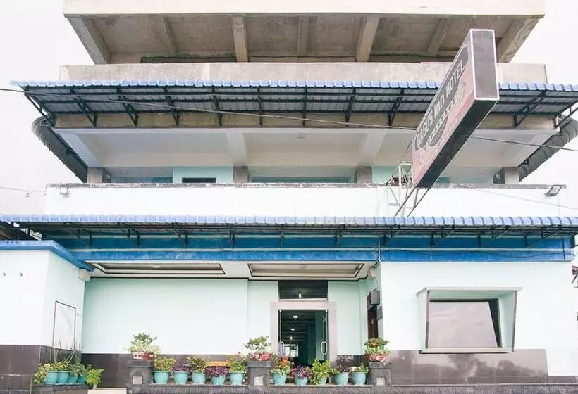 ペンション Reddoorz Near Mikie Holiday Funland Berastagi