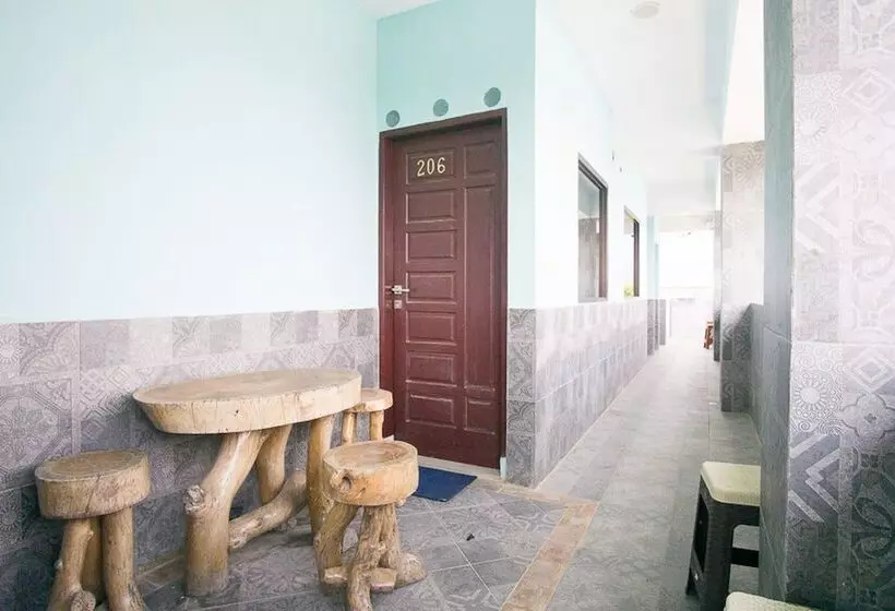 ペンション Reddoorz Near Mikie Holiday Funland Berastagi