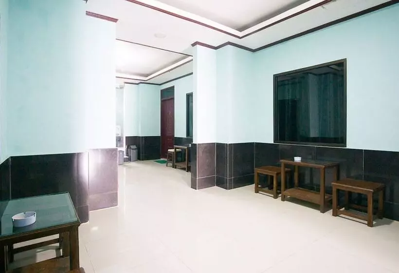 ペンション Reddoorz Near Mikie Holiday Funland Berastagi