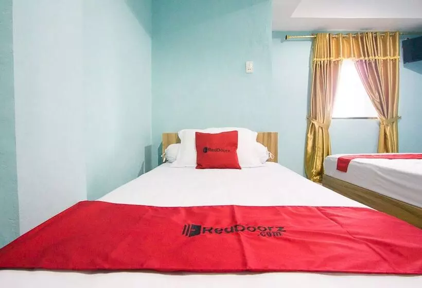 ペンション Reddoorz Near Mikie Holiday Funland Berastagi