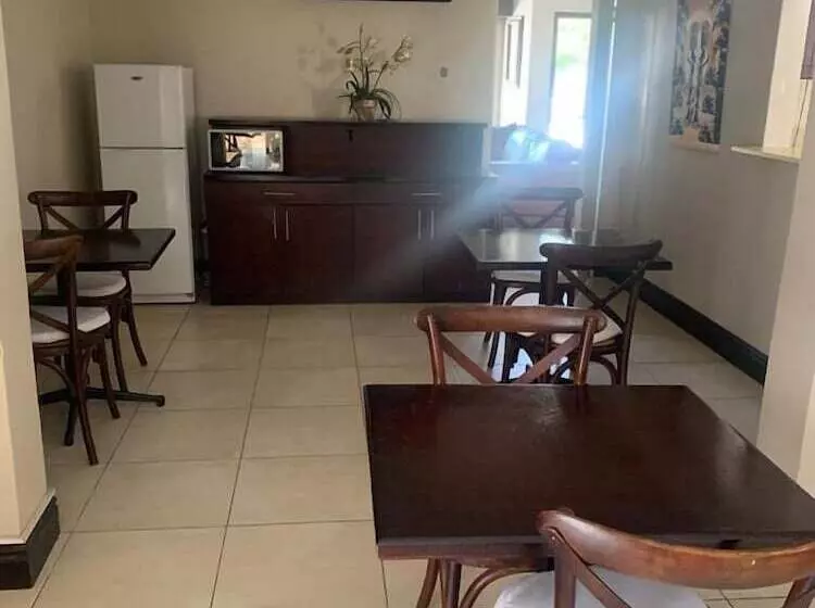 Aamiaismajoitus (B&B) Fairview Bnb