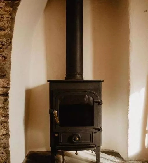 Aamiaismajoitus (B&B) Holwell Holistic Retreat