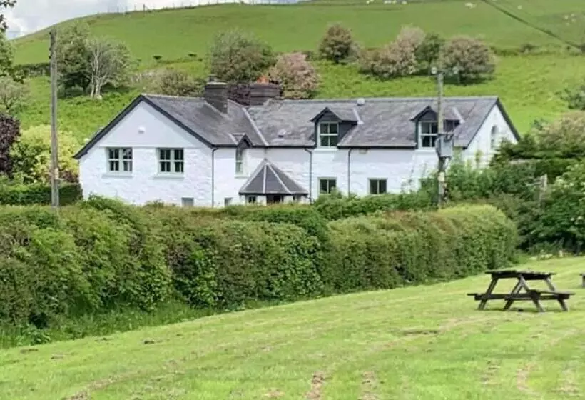 Aamiaismajoitus (B&B) Ty Capel