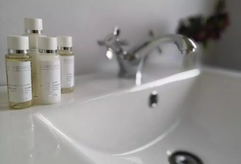 Aamiaismajoitus (B&B) Ty Capel