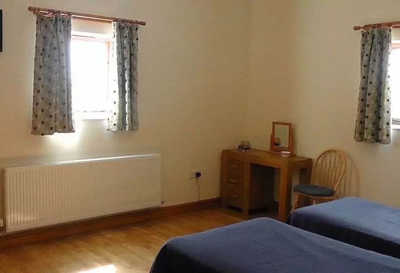 Elinor Holiday Cottages