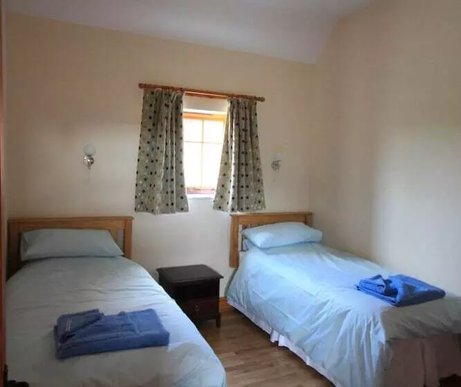 Elinor Holiday Cottages