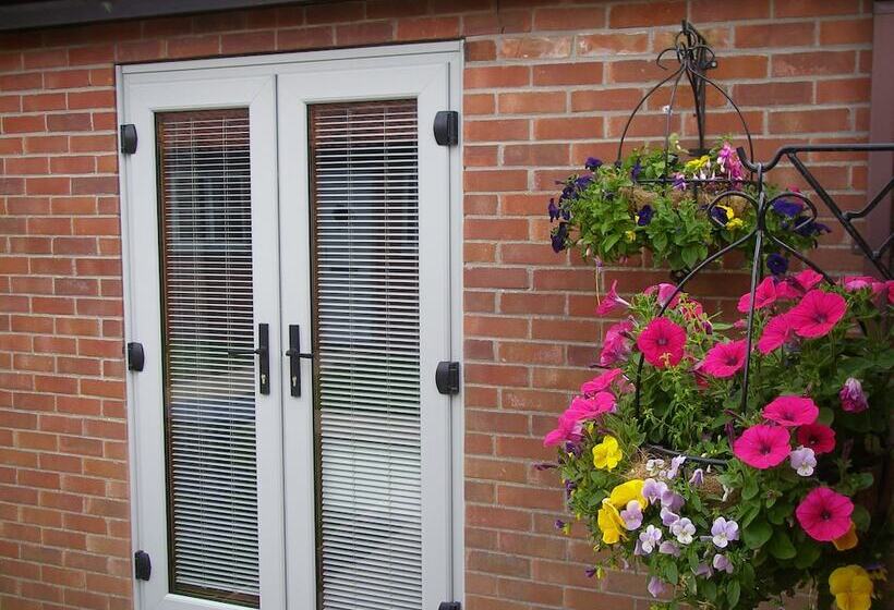 Grove Barn Bed And Breakfast