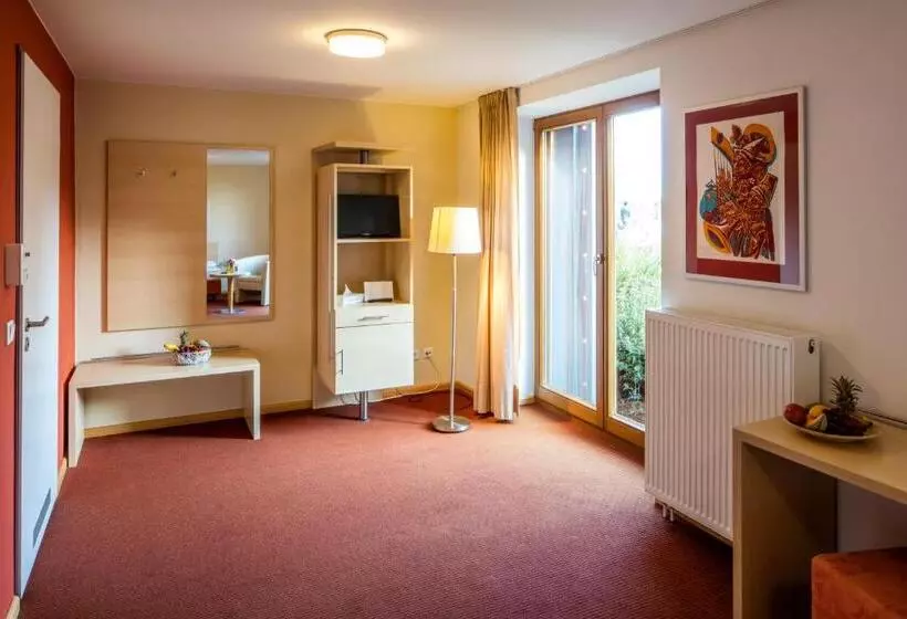 Hotelli Hofgut Algertshausen