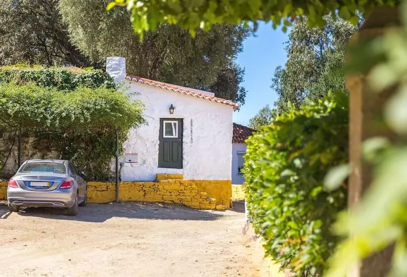 Maaseutuhotelli Quinta Do Valdalagea