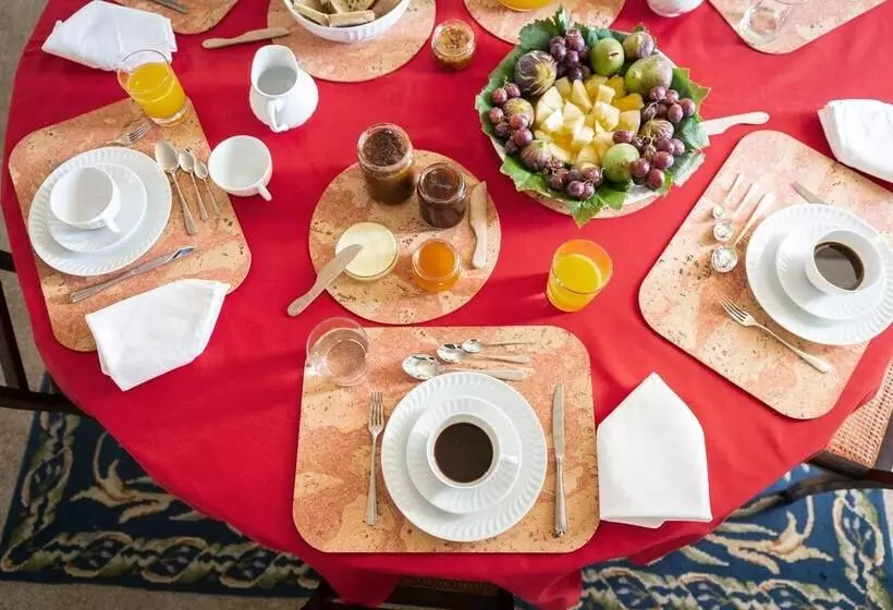 Maaseutuhotelli Quinta Do Valdalagea