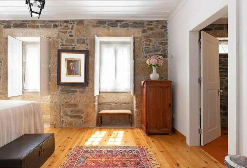 Maaseutuhotelli Quinta Do Valdalagea