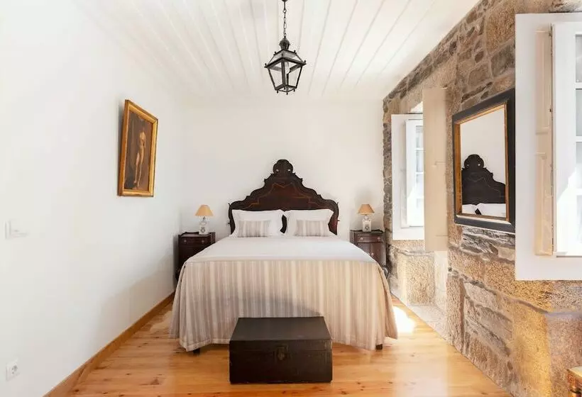 Maaseutuhotelli Quinta Do Valdalagea