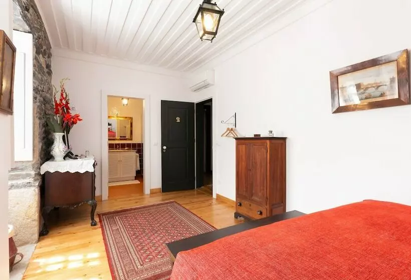 Maaseutuhotelli Quinta Do Valdalagea