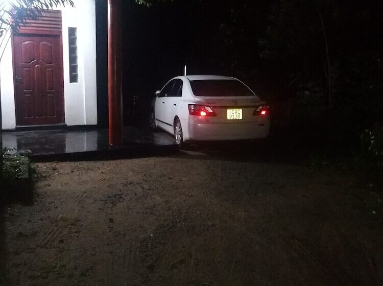 בית מלון כפרי Tiny Holiday Resort