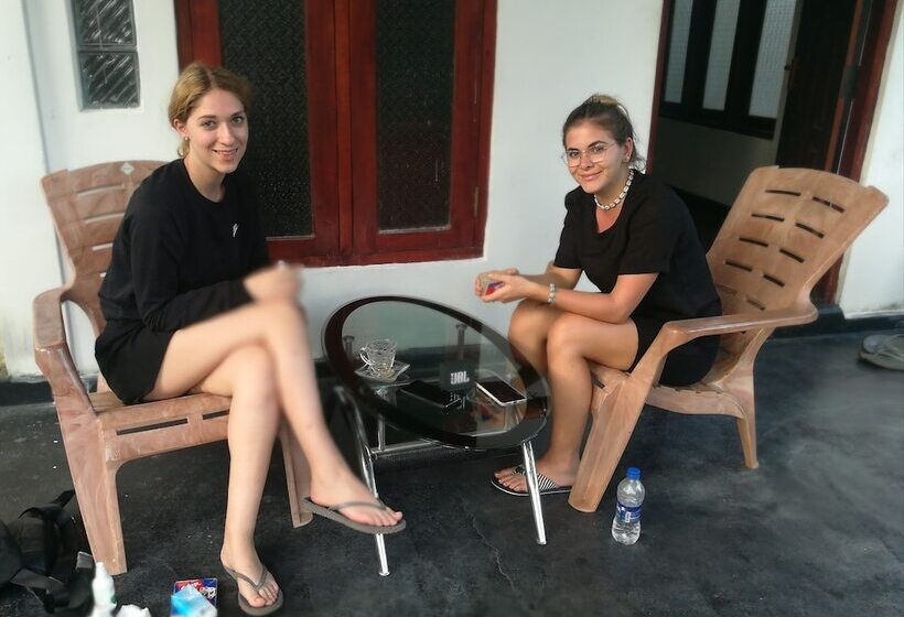 בית מלון כפרי Tiny Holiday Resort