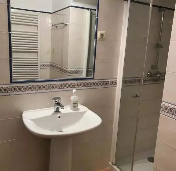 ペンション Hostal Casiano Camarasa