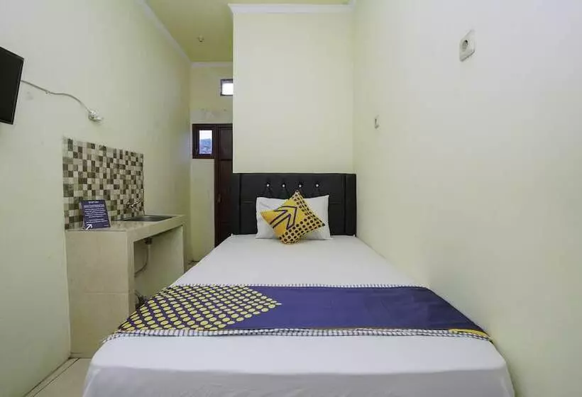 ユースホステル Spot On 2219 Madina Residence Syariah