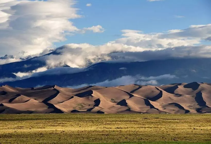 ホテル Rustic Rook Resort Great Sand Dunes