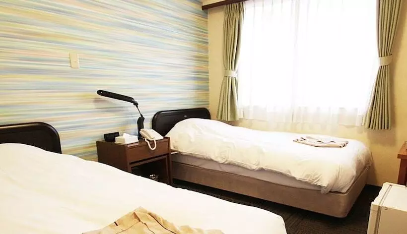 Hotelli Takamatsu City