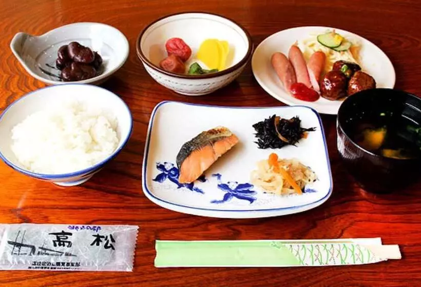 Hotelli Takamatsu City