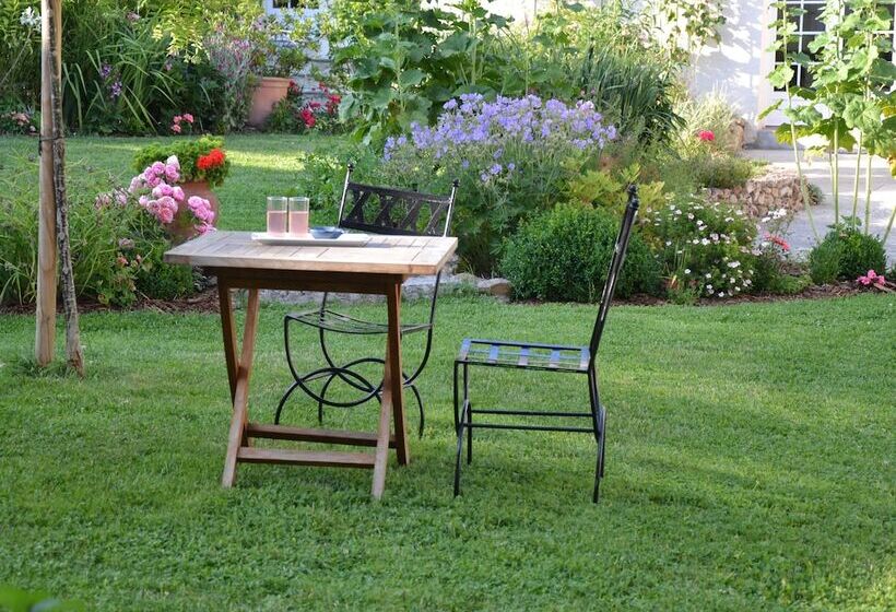 פנסיון Les Celestines