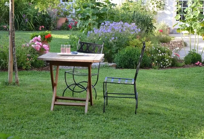 Majatalo Les Celestines