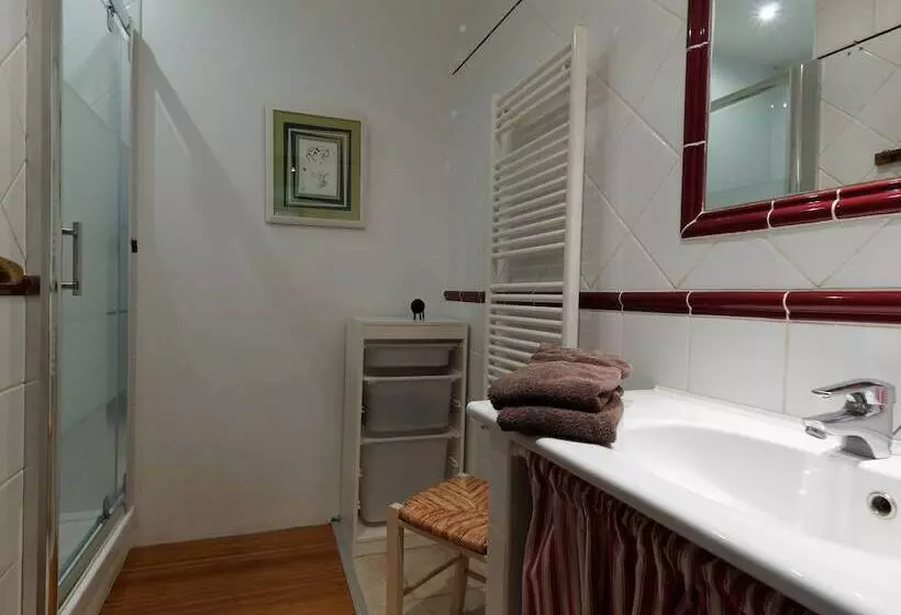 Majatalo Les Celestines