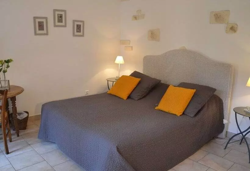 Majatalo Les Celestines