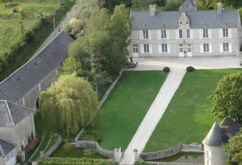 Pension Manoir De Conjon