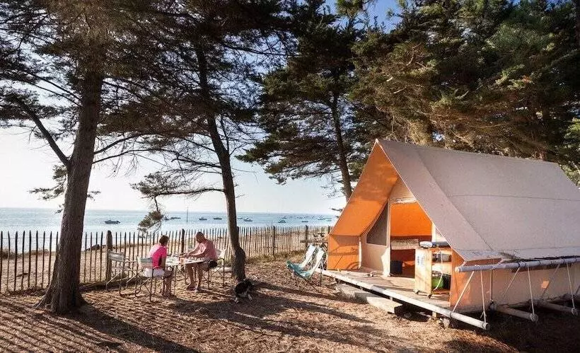 ホテル Huttopia Noirmoutier