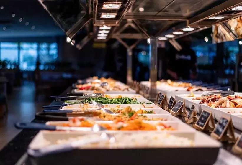 ホテル Woods  Genevethoiry