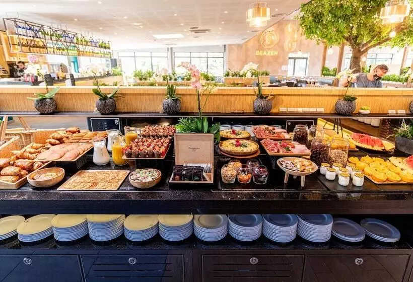 ホテル Woods  Genevethoiry