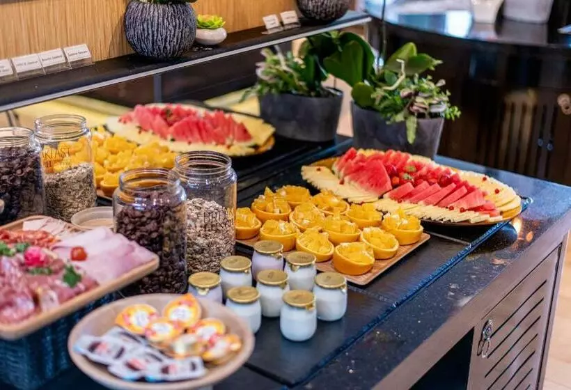 ホテル Woods  Genevethoiry