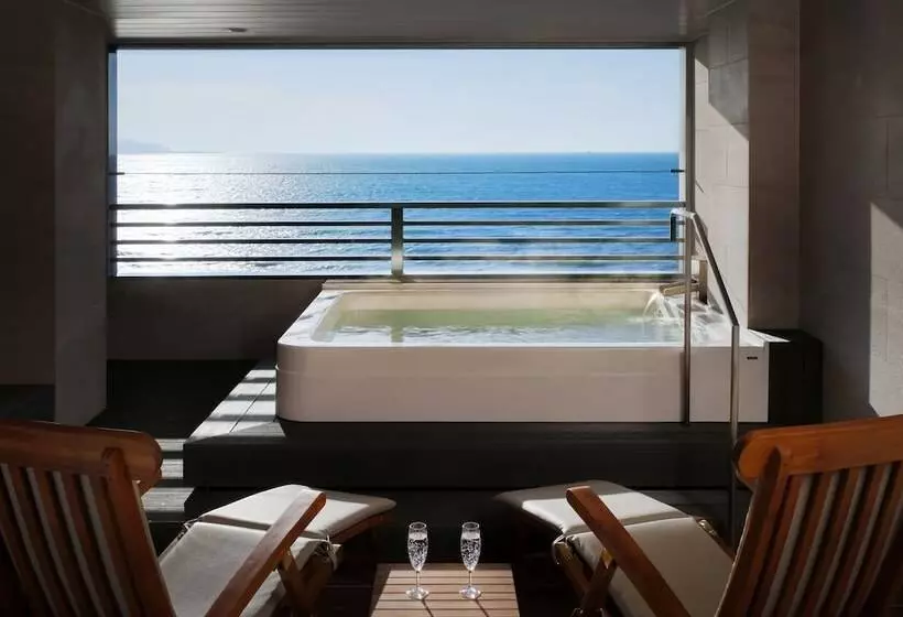 Hotelli Yuhikaigan Shokaku