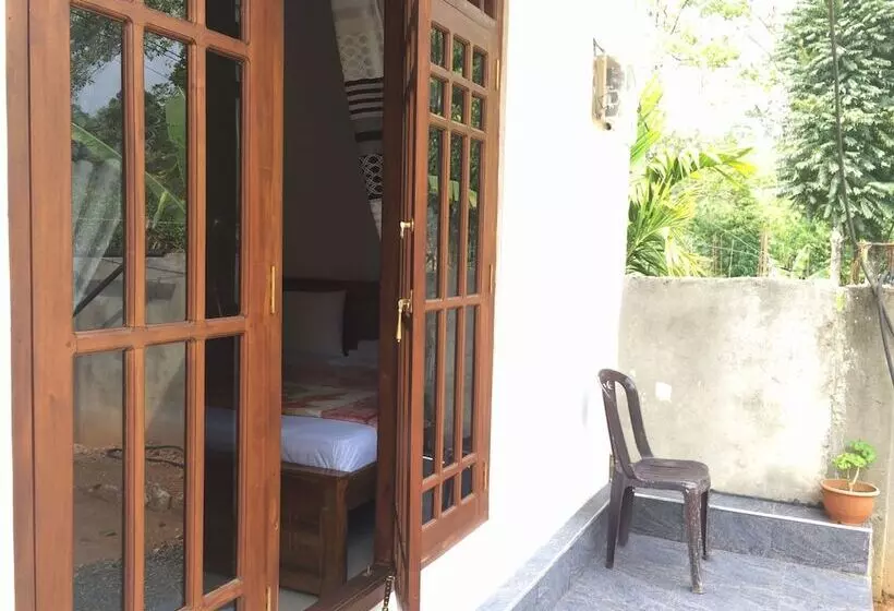 ペンション Heaven Hills Guest House