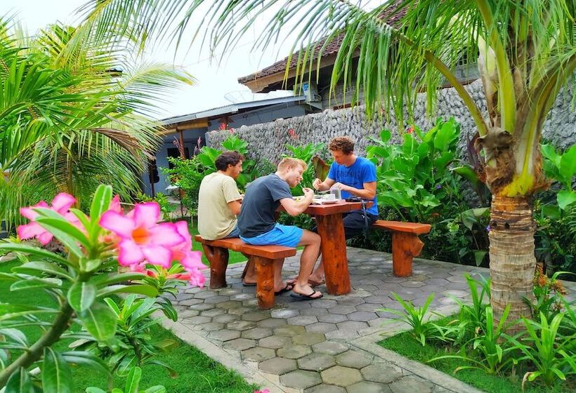 膳宿费 Van Santri Homestay Pemuteran