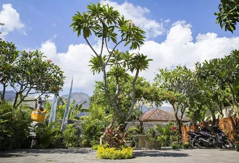 Majatalo Van Santri Homestay Pemuteran