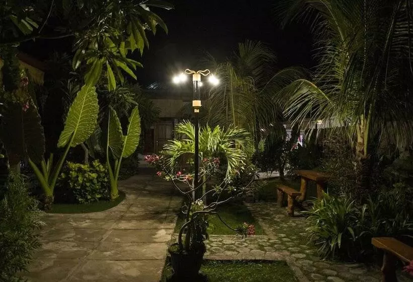 Majatalo Van Santri Homestay Pemuteran