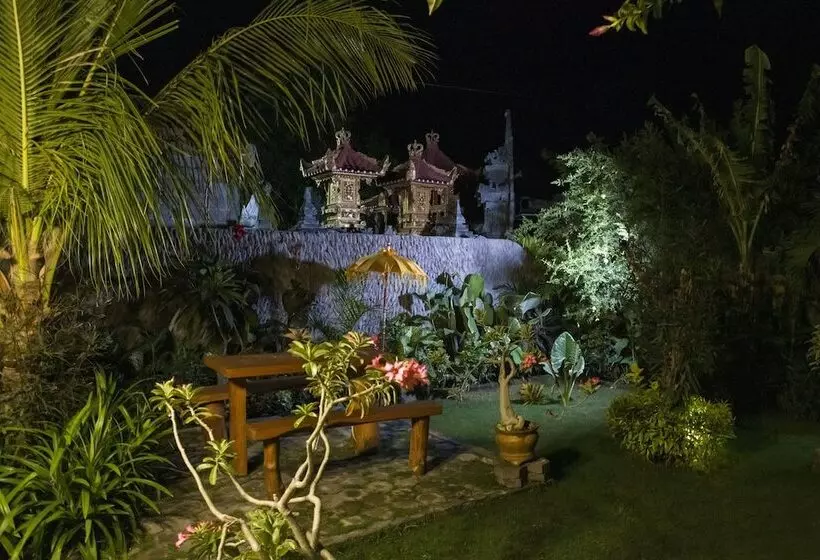 Majatalo Van Santri Homestay Pemuteran