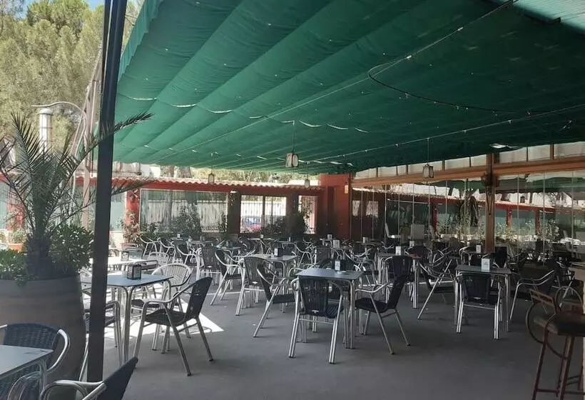 Hostelli Posada Real De Santa Maria